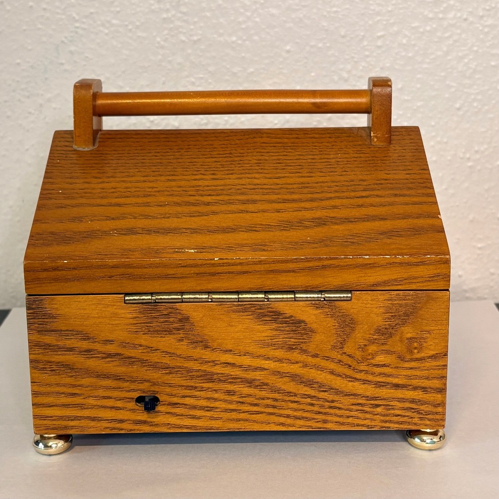 Craftsman Music Box Unisex OS Brown Excellent 75th Anniversary Mr Christmas Elf - Picture 4 of 7